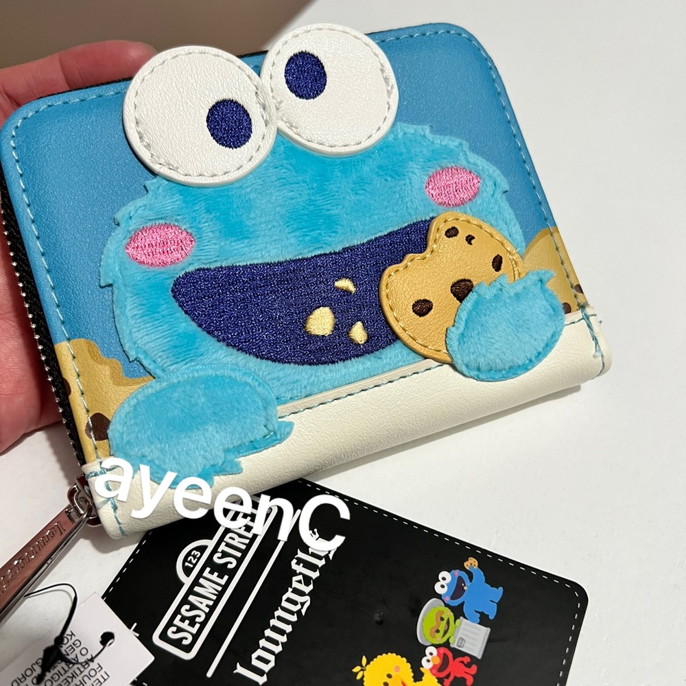 Loungefly Sesame Street wallet : Cookie Monster